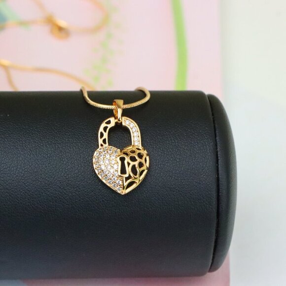 "Rose Gold Heart Lock Pendant with Crystal Accents and Cutout Design, XPPT1252 - Picture 2 of 12